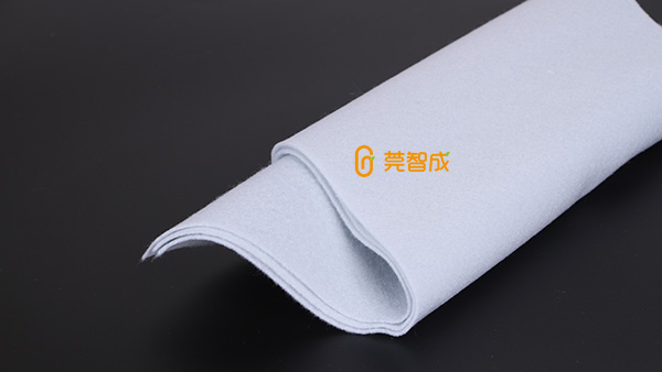 定制隔熱針刺無(wú)紡布時(shí)要注意什么？